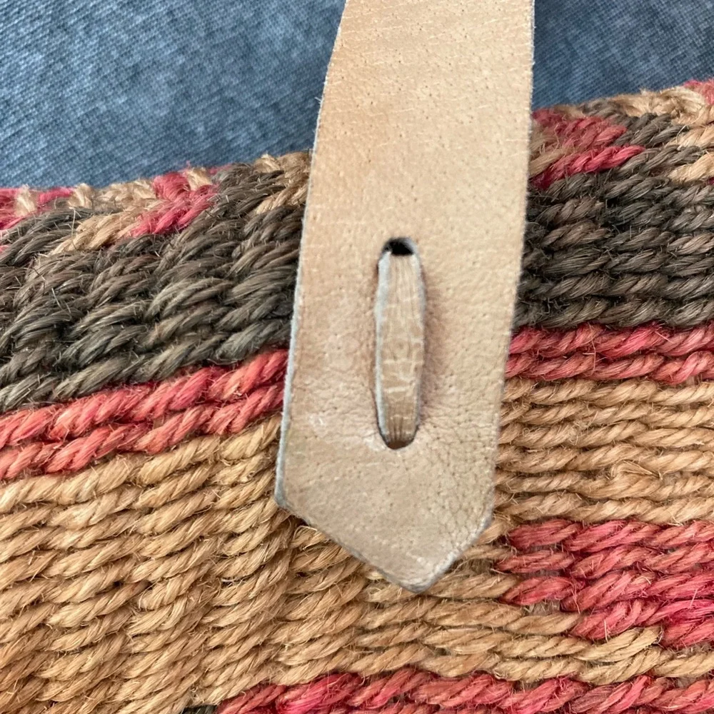 Vintage woven sisal market tote bucket bag. Jute, raffia - Picture 5 of 12